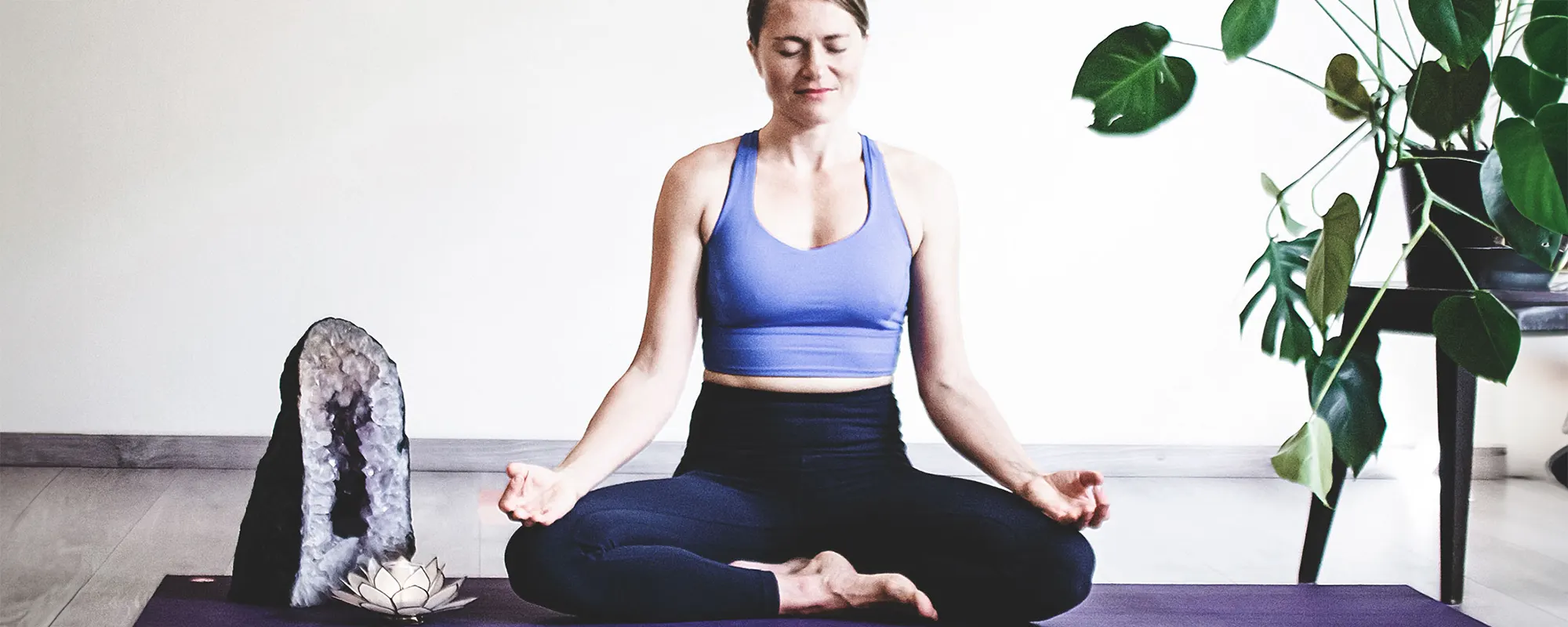 meditaatio, joogamatto, joogastudio